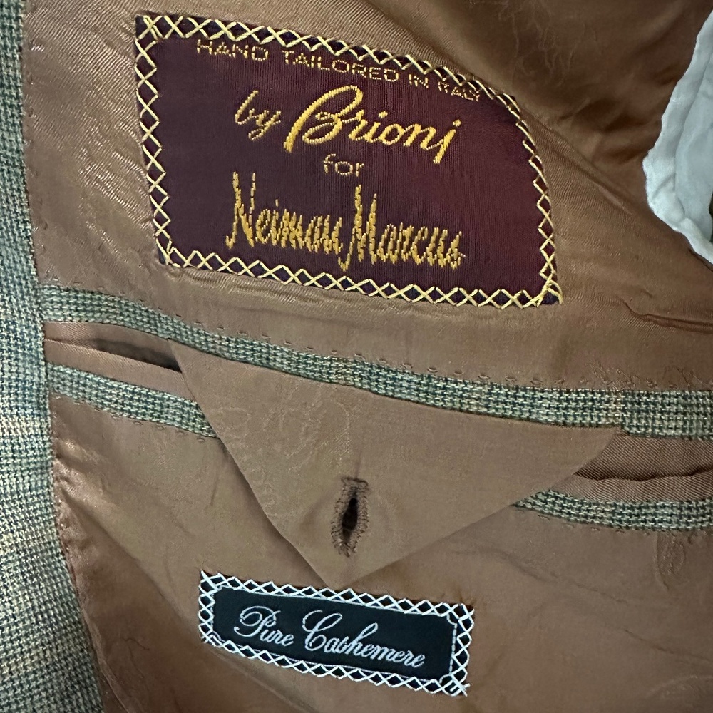 44R Brioni 100% Pure Cashmere